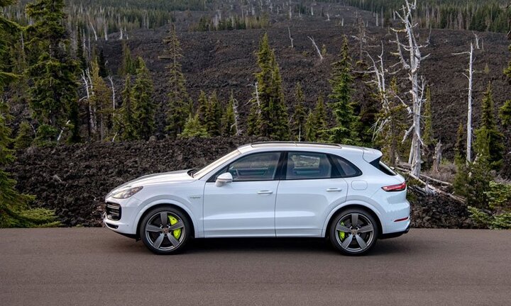 Porsche trình làng xe SUV mạnh 670 mã lực, giá gần 4 tỷ đồng