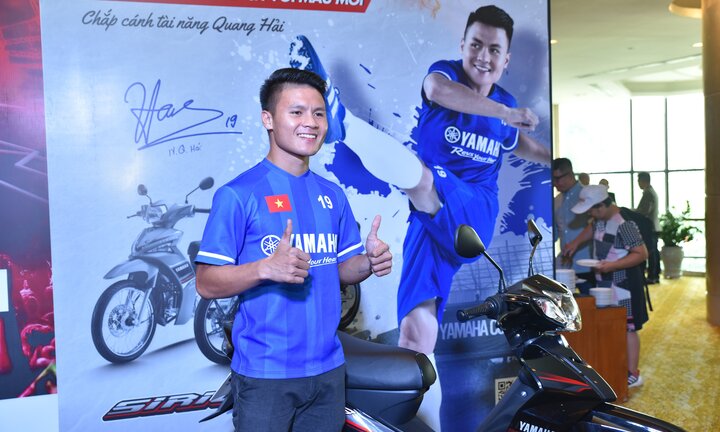 Quang Hải truyền cảm hứng cho lứa cầu thủ trẻ giải U13 Yamaha Cup 2019