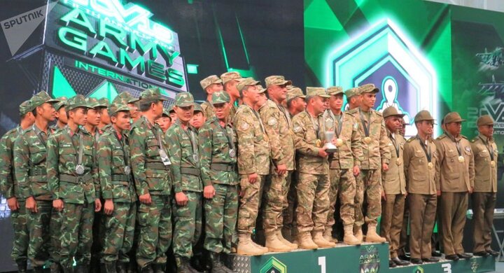 Kíp tăng Việt Nam vinh dự nhận huy chương bạc tại lễ trao giải Tank Biathlon 2019