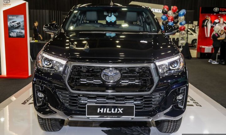Toyota Hilux phiên bản đặc biệt, giá gần 800 triệu đồng