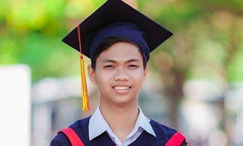 Nam sinh Đồng Nai đạt hai điểm 10, là thủ khoa Đại học Y dược TP.HCM