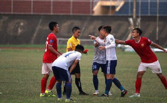 Thua đau trước Huế, Hồng Lĩnh Hà Tĩnh lỡ hẹn vô địch Hạng Nhất trước 3 vòng đấu