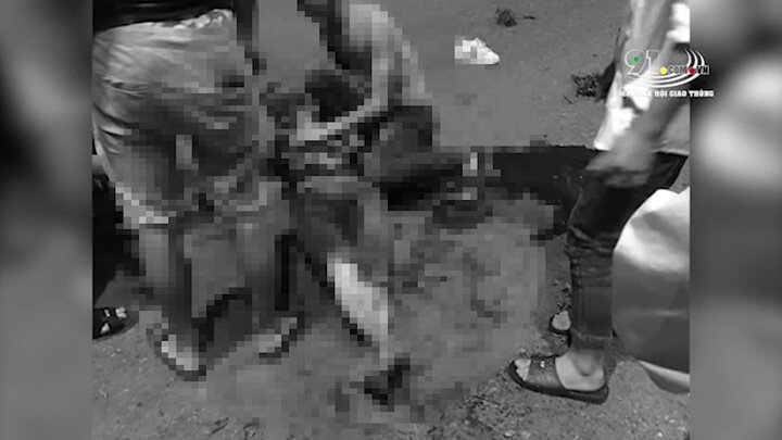 Clip: Rùng rợn giây phút xe Exciter chở 5 sinh viên tông dải phân cách, 4 người chết