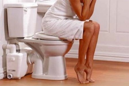 Tại sao bạn nên ngồi xổm khi đi vệ sinh?