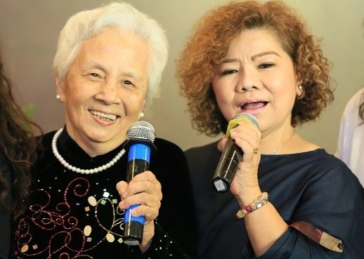 NSND Thanh Hoa tiết lộ người khiến bà không bỏ hát ở tuổi 50