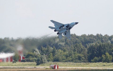 Video: Tiêm kích Nga biểu diễn tại triển lãm hàng không quốc tế