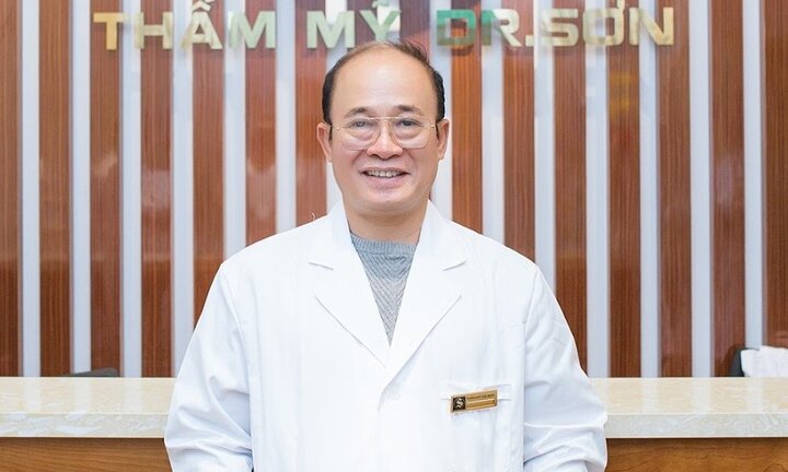 Thẩm mỹ viện Dr Sơn dùng dấu giả, thu hàng trăm triệu đồng sai quy định với nhiều khách hàng?