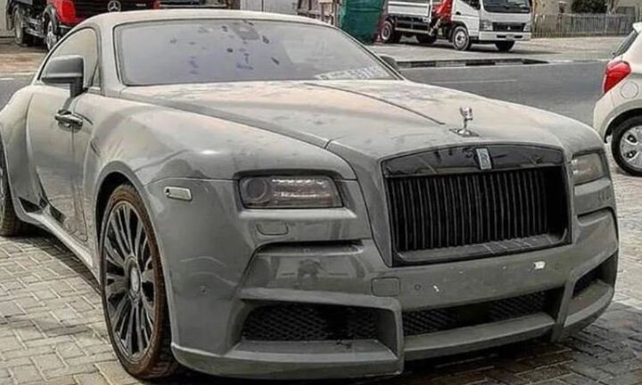'Choáng' với loạt xe sang Rolls-Royce bỏ xó, phủ bụi của đại gia Dubai