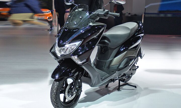 Khám phá xe ga Suzuki Burgman Street, giá rẻ bất ngờ