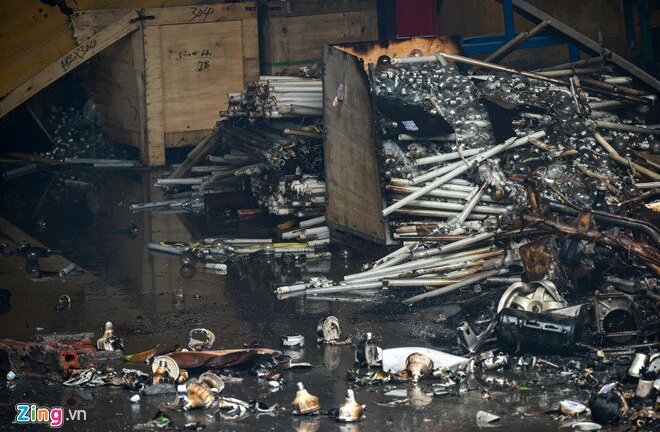 Công ty Rạng Đông phải xây ngay bờ be quanh nhà máy