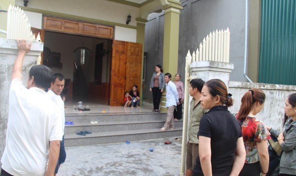 Nghe tin anh mất tích trên biển, em gái đột tử