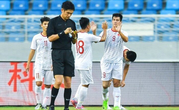 Tiến Linh lập cú đúp, U22 Việt Nam xuất sắc đánh bại U22 Trung Quốc