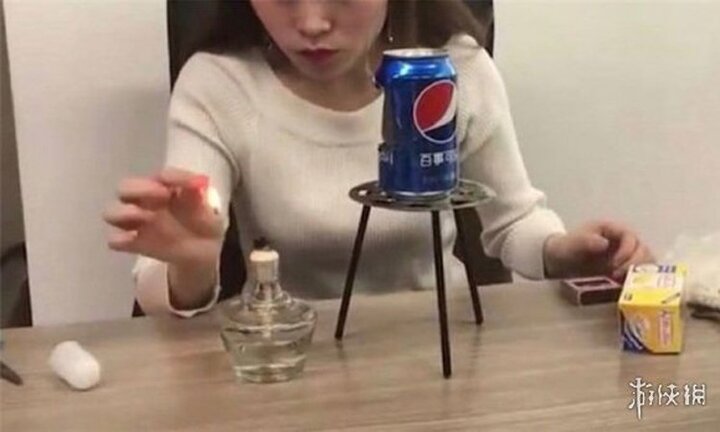 Xem clip nổ bỏng ngô trên mạng rồi làm theo, 2 bé gái bỏng nặng