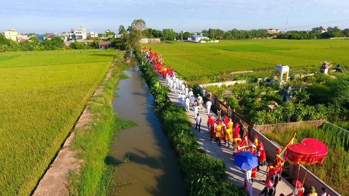 Video: Lễ hội văn hóa ở ngôi đình cổ trên quê lúa Thái Bình