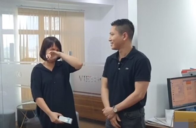 Nữ nhân viên ở Hà Nội bất ngờ được sếp tặng quà gần 1 tỷ đồng