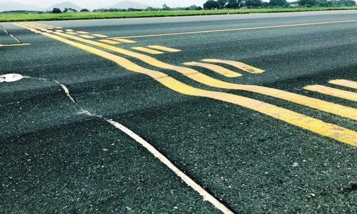 Bộ GTVT xin sửa gấp đường băng sân bay Nội Bài, Tân Sơn Nhất