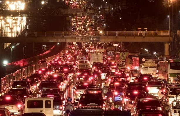 Nhiều bệnh nhân chết trên xe cứu thương chỉ vì tắc đường ở Manila