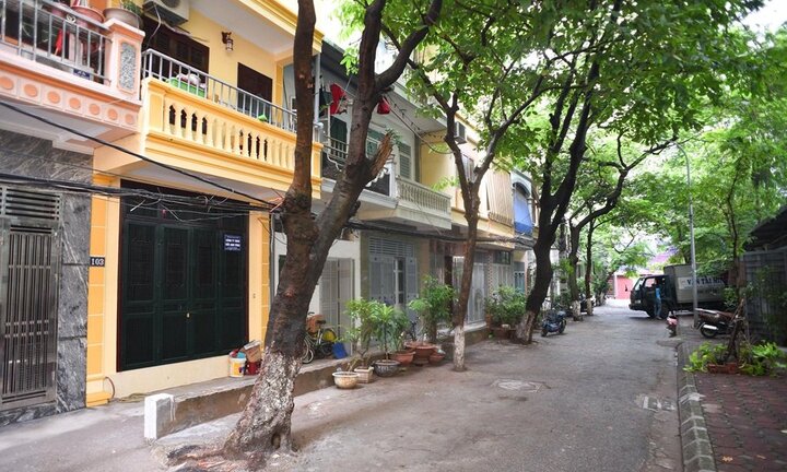 Video: Cận cảnh khu đô thị sát Công ty Rạng Đông có 90% người dân rời đi