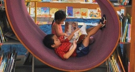 Tăng Thanh Hà khoe ảnh rõ mặt hai con