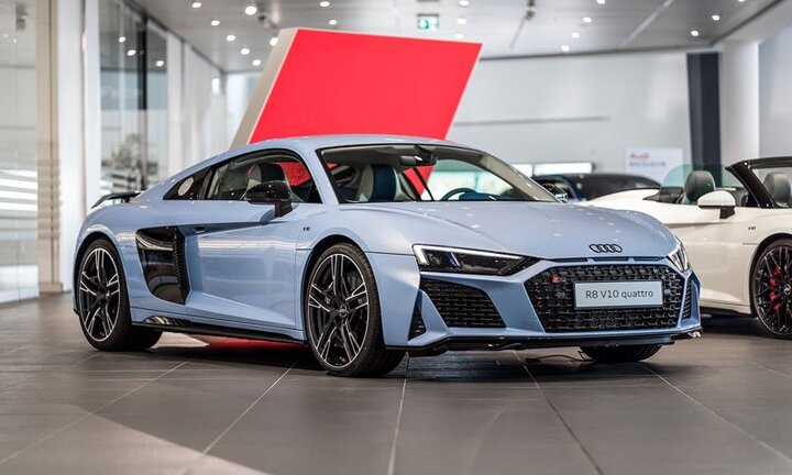 Chiêm ngưỡng siêu xe Audi R8 Coupe màu sơn ‘chất như nước cất’
