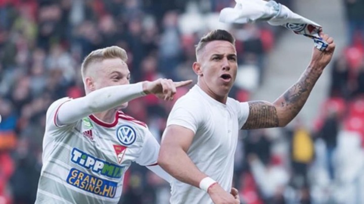 Video: Siêu phẩm đẹp nhất năm của cầu thủ 18 tuổi