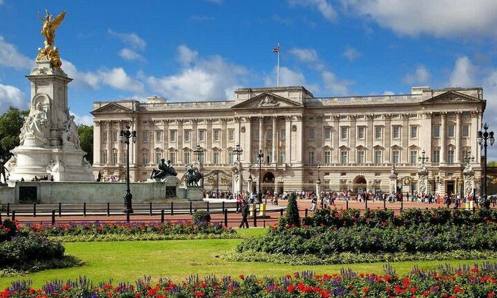 Kiến trúc xa hoa bên biệt thự đắt nhất châu Âu