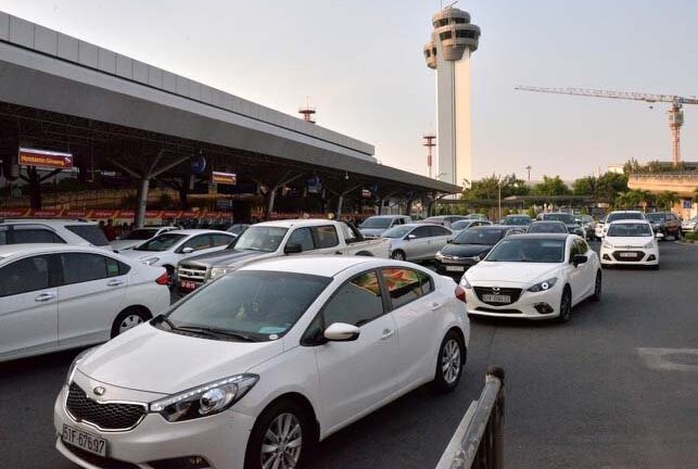 Đề xuất làm bãi đỗ taxi gần sân bay Tân Sơn Nhất