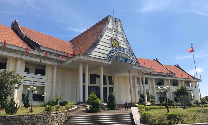 Trung tâm Văn hóa tỉnh Đắk Nông gần 50 tỷ đồng xuống cấp trầm trọng