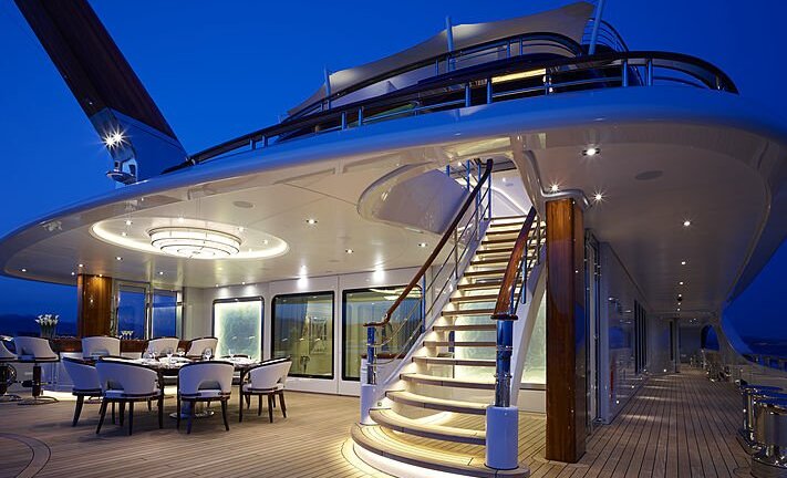 Siêu du thuyền dài nhất thế giới xuất hiện nổi bật tại triển lãm