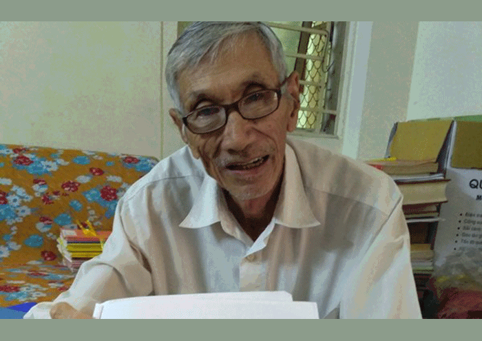 Khâm phục nghị lực của cụ ông 75 tuổi chinh phục giảng đường cao học