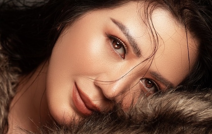 Đinh Hiền Anh mong có tình yêu đẹp, tròn đầy