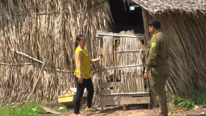 Tên cướp mang tiền trả nạn nhân, xin đừng báo công an