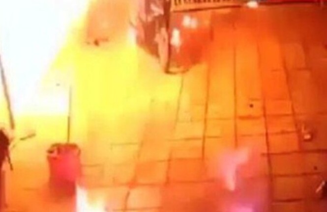 Quán cà phê bị ném bom xăng, công an truy tìm 2 thanh niên