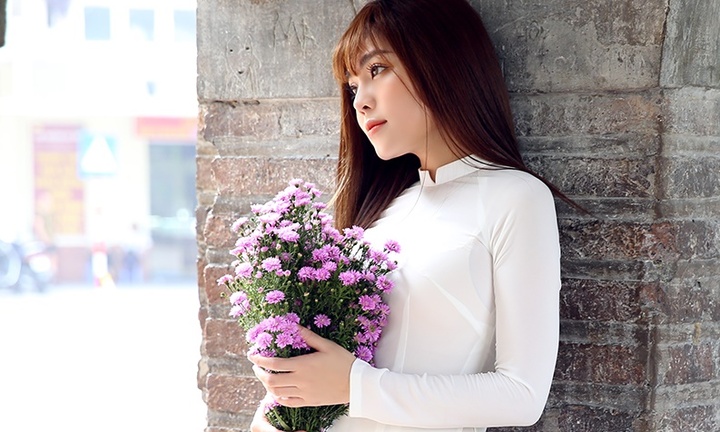 Sao mai Mai Diệu Ly: 'Làm album rồi mới mua nhà'