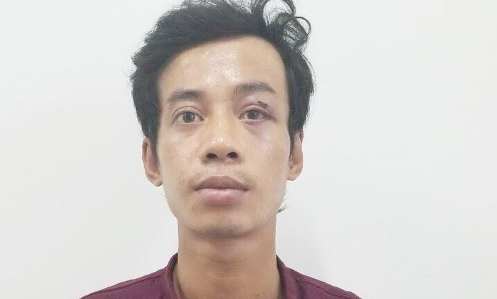 Tưới xăng đốt nhà chủ quán nhậu để trả thù vì bị đuổi