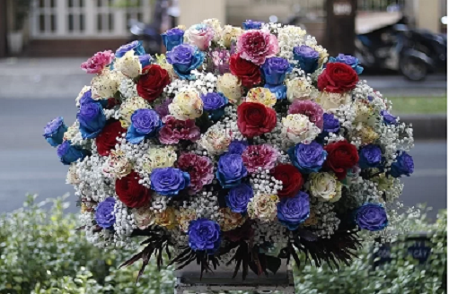 Đại gia Việt tặng hoa 20/10 thế nào?