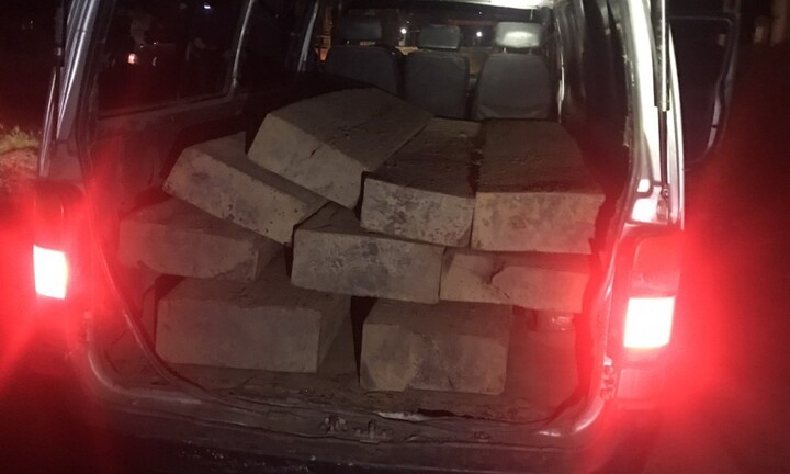 Nghẹt thở xem CSGT truy đuổi xe chở gỗ lậu suốt 1 tiếng đồng hồ