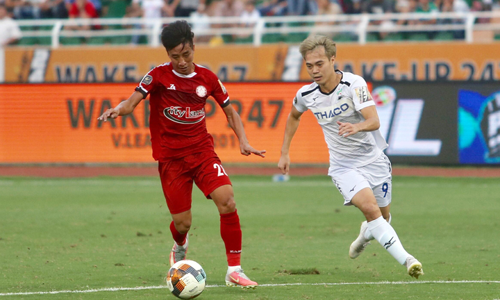 Trực tiếp TP.HCM 1-2 HAGL: Văn Thanh đưa HAGL vượt lên từ chấm 11m