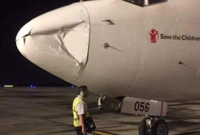 Hai vụ máy bay bị rách mũi: Nghi ngờ va chạm với phương tiện không người lái?