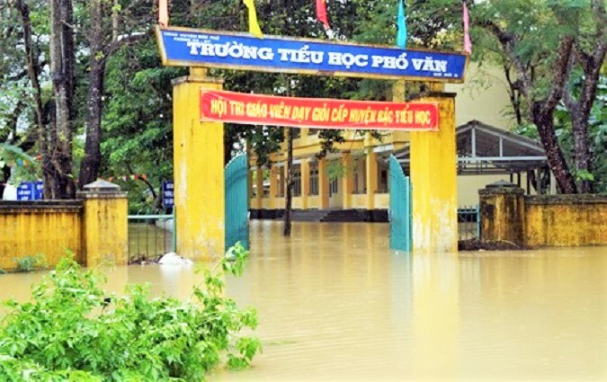 Quảng Ngãi, Bình Định cho học sinh nghỉ để tránh bão số 5