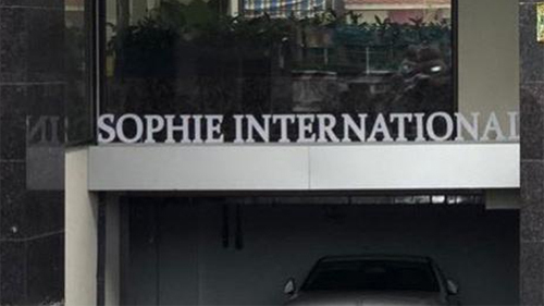 EMCAS 'bắt tay' với Sophie International hút mỡ bụng thai phụ: Đình chỉ một cơ sở