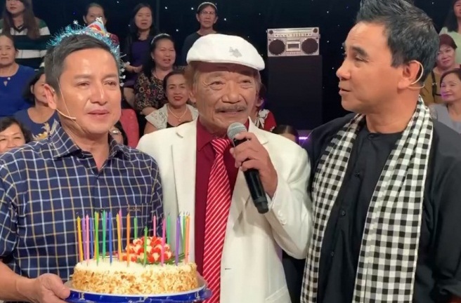 NSƯT Chí Trung: 'Tôi không có tuổi thơ hạnh phúc vì bố mẹ chia tay'