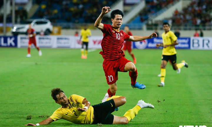 Báo Hàn Quốc: Công Phượng đến lúc đáp đền kỳ vọng của HLV Park Hang Seo