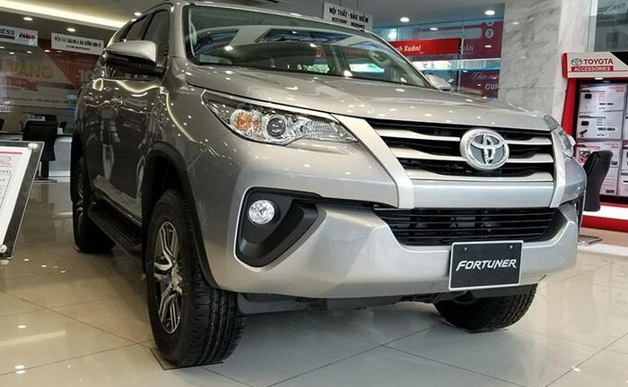 Cuối năm, ô tô SUV 7 chỗ hạng trung đua nhau giảm giá