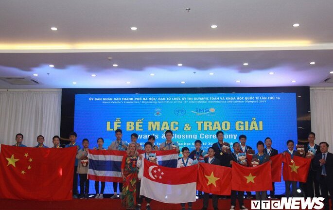 Học sinh lớp 7 chuyên Ams vô địch kỳ thi Olympic Toán và Khoa học quốc tế 2019