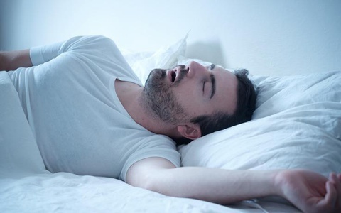 Tại sao nhiều người bị ngưng thở khi ngủ?