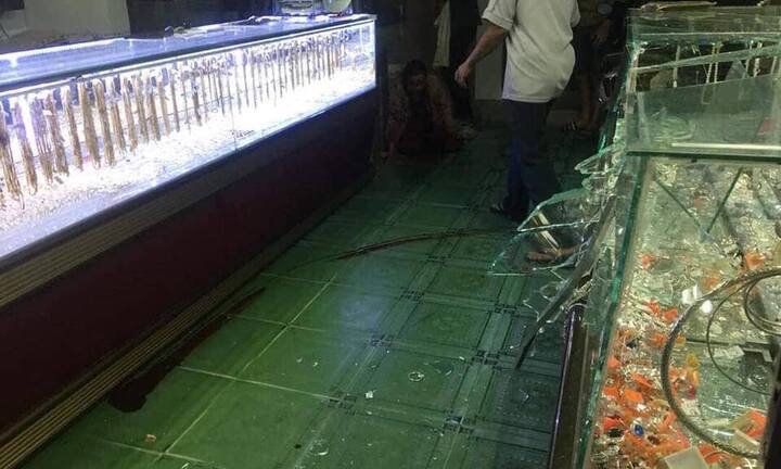 Đang xem đá bóng, vợ chồng chủ tiệm vàng bị cướp đánh trọng thương