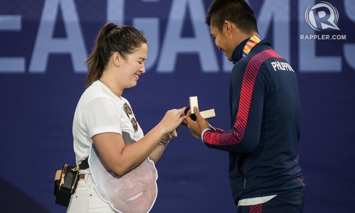 VĐV Philippines cầu hôn bạn gái ngay sau khi nhận HCB SEA Games