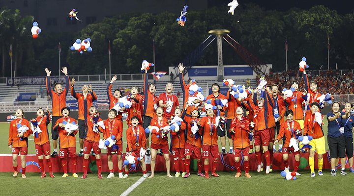 Đội tuyển bóng đá nữ gửi lời chúc chiến thắng tới U22 Việt Nam