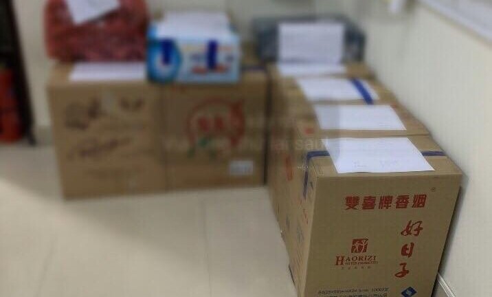 Bắt quả tang nhóm người Trung Quốc bán hàng gian dối